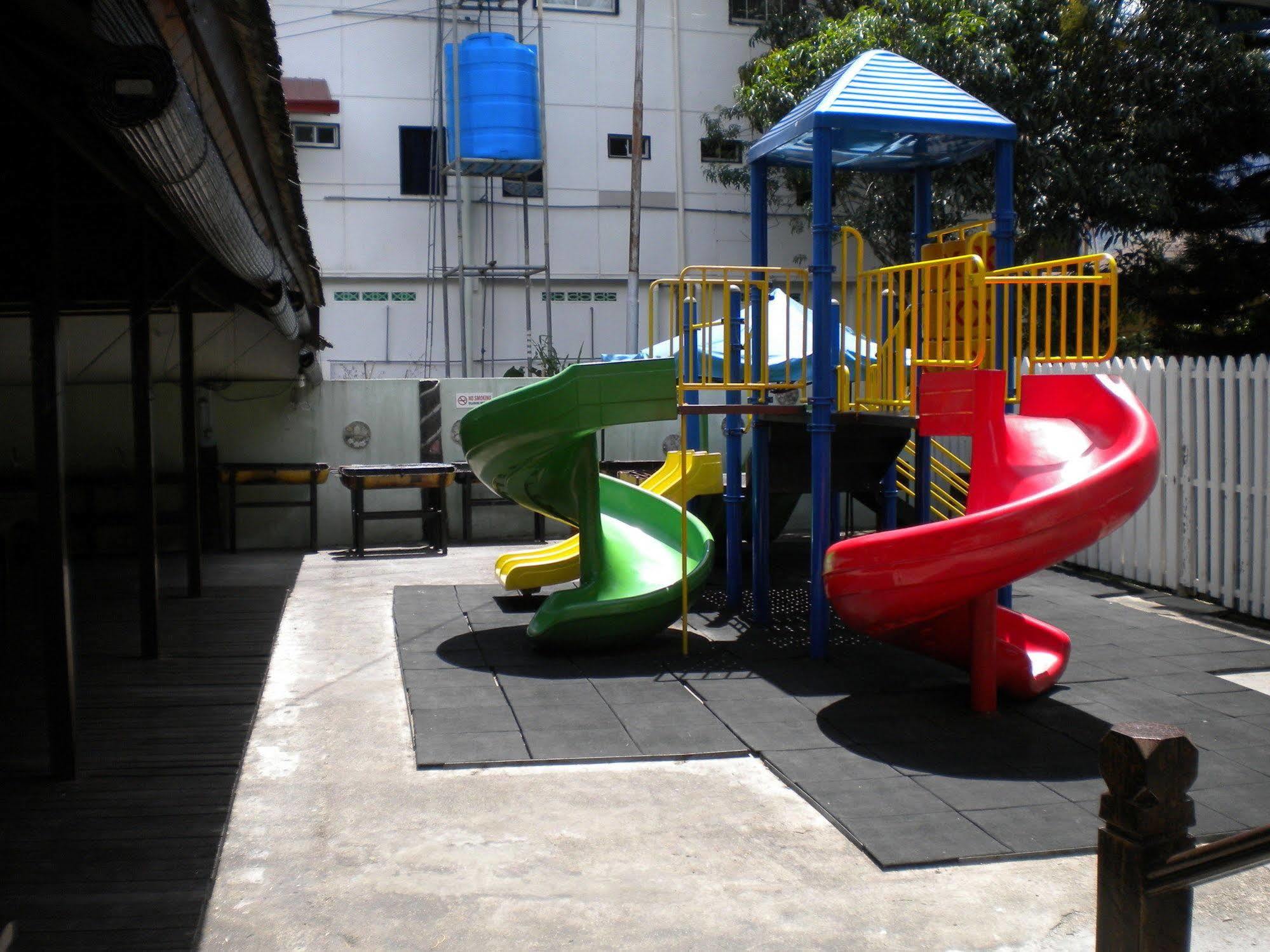 Kinabalu Pine Resort Kampong Kundassan Exterior photo